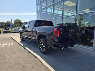 2025 GMC Sierra 1500 Crew Cab Standard Box 4-Wheel Drive AT4 in Saint-Jérôme, Quebec - 5 - w320h240px