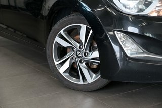 Hyundai Elantra GLS Manuelle Toit ouvrant Bluetooth 2015 à Sainte-Julie, Québec - 3 - w320h240px