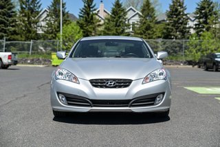2011 Hyundai Genesis Coupe Premium in Sainte-Julie, Quebec - 4 - w320h240px