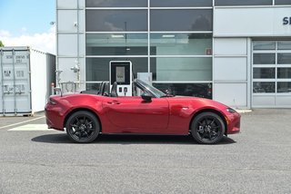 2023 Mazda MX-5 GS, CARPLAY, BANCS CHAUFFANTS in Sainte-Julie, Quebec - 5 - w320h240px