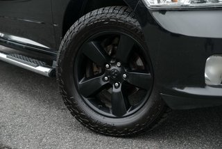 2017 Ram 1500 Express 4X4 5.7L Hitch 2 pouces in Sainte-Julie, Quebec - 3 - w320h240px