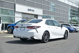 Toyota Camry HYBRIDE SE, APPLE CARPLAY, BANCS CHAUFFANTS 2023 à Sainte-Julie, Québec - 6 - w320h240px