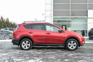 Toyota RAV4 XLE 2014 à Sainte-Julie, Québec - 5 - w320h240px
