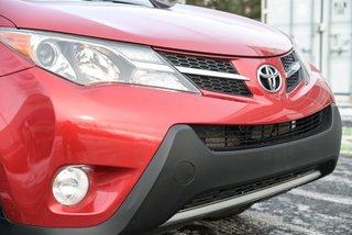 Toyota RAV4 XLE 2014 à Sainte-Julie, Québec - 2 - w320h240px