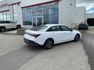 2025 Hyundai Elantra Preferred in Kamloops, British Columbia - 3 - w320h240px