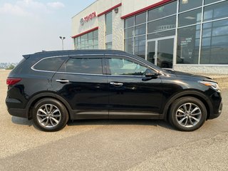 2019 Hyundai Santa Fe XL Luxury in Kamloops, British Columbia - 2 - w320h240px