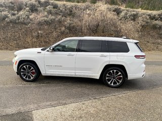2022 Jeep Grand Cherokee L Overland in Kamloops, British Columbia - 6 - w320h240px