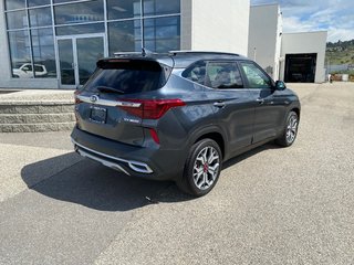 2021 Kia Seltos SX Turbo in Kamloops, British Columbia - 3 - w320h240px