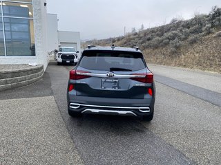 2021 Kia Seltos SX Turbo in Kamloops, British Columbia - 4 - w320h240px