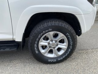 2022 Toyota 4Runner SR5 in Kamloops, British Columbia - 3 - w320h240px