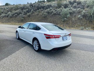 2015 Toyota Avalon in Kamloops, British Columbia - 5 - w320h240px
