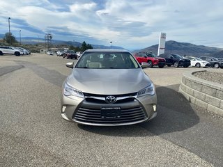 2017 Toyota Camry XLE in Kamloops, British Columbia - 3 - w320h240px