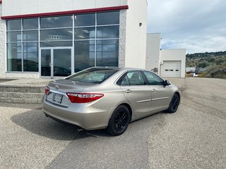 2017 Toyota Camry XLE in Kamloops, British Columbia - 2 - w320h240px