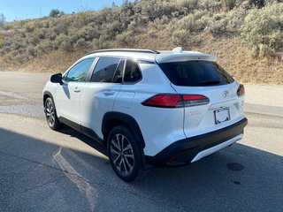2023 Toyota COROLLA CROSS XLE in Kamloops, British Columbia - 5 - w320h240px