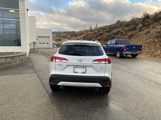 2024 Toyota Corolla Cross LE Premium in Kamloops, British Columbia - 4 - w320h240px