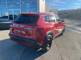 2024 Toyota Corolla Cross XLE in Kamloops, British Columbia - 3 - w320h240px