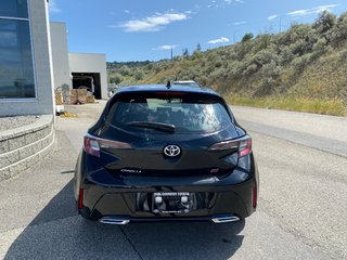 2020 Toyota Corolla Hatchback SE in Kamloops, British Columbia - 3 - w320h240px
