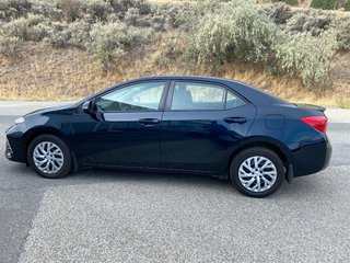2018 Toyota Corolla SE in Kamloops, British Columbia - 7 - w320h240px