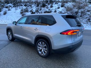 2024 Toyota GRAND HIGHLANDER HYBRID Limited in Kamloops, British Columbia - 7 - w320h240px