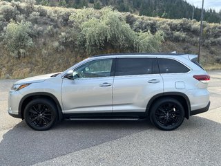 2019 Toyota Highlander SE in Kamloops, British Columbia - 5 - w320h240px