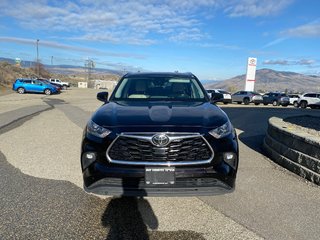 2020 Toyota Highlander Limited in Kamloops, British Columbia - 3 - w320h240px