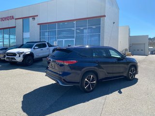 2021 Toyota Highlander XSE in Kamloops, British Columbia - 3 - w320h240px