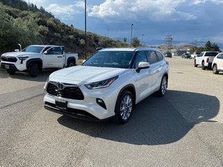 2022 Toyota Highlander Limited in Kamloops, British Columbia - 7 - w320h240px