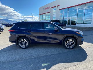 2022 Toyota Highlander Limited in Kamloops, British Columbia - 2 - w320h240px