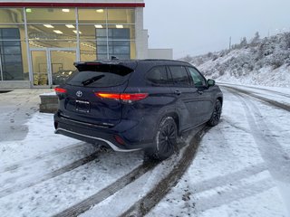 2023 Toyota Highlander XSE in Kamloops, British Columbia - 3 - w320h240px