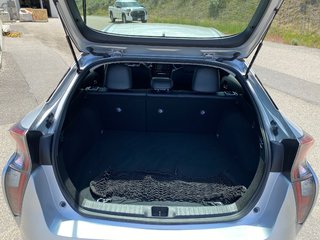 2018 Toyota Prius Touring in Kamloops, British Columbia - 7 - w320h240px