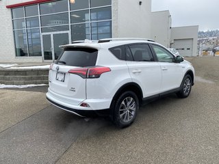 2016 Toyota RAV4 Hybrid XLE in Kamloops, British Columbia - 3 - w320h240px