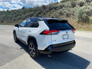 2022 Toyota RAV4 Prime XSE Technology Package in Kamloops, British Columbia - 4 - w320h240px