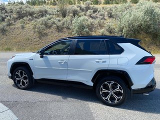2022 Toyota RAV4 Prime XSE Technology Package in Kamloops, British Columbia - 5 - w320h240px