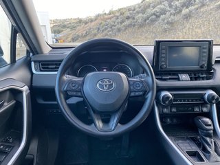 2021 Toyota RAV4 LE in Kamloops, British Columbia - 7 - w320h240px