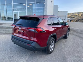 2022 Toyota RAV4 Hybrid XLE in Kamloops, British Columbia - 3 - w320h240px