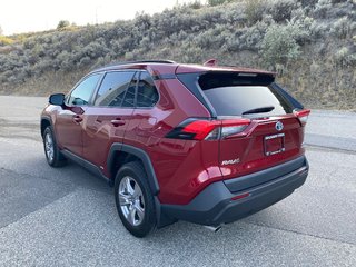 2022 Toyota RAV4 Hybrid XLE in Kamloops, British Columbia - 6 - w320h240px