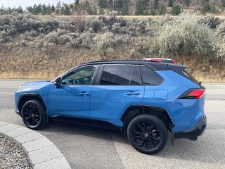 2022 Toyota RAV4 Hybrid XSE in Kamloops, British Columbia - 7 - w320h240px