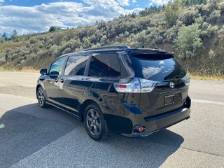 2020 Toyota Sienna SE in Kamloops, British Columbia - 4 - w320h240px