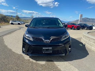 2020 Toyota Sienna SE in Kamloops, British Columbia - 3 - w320h240px