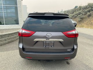 2020 Toyota Sienna XLE Limited AWD in Kamloops, British Columbia - 4 - w320h240px