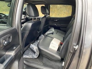 2021 Toyota Tacoma TRD SPORT PREMIUM in Kamloops, British Columbia - 7 - w320h240px