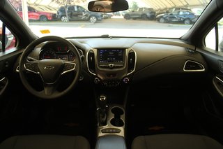 2019 Chevrolet Cruze 4dr HB LT W / APPLE CARPLAY / ANDROID AUTO