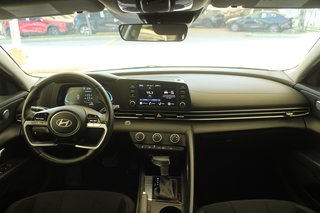 2025 Hyundai Elantra Preferred IVT W / APPLE CARPLAY / ANDROID AUTO