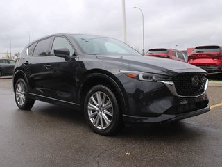 2023 Mazda CX-5 Signature W / APPLE CARPLAY / PANORAMIC SUNROOF