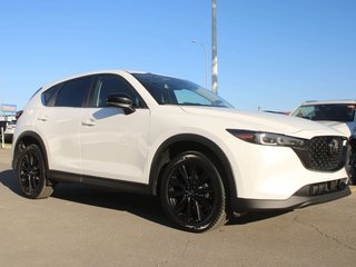 2023 Mazda CX-5 Kuro Edition W / Heated Seats / Heated Wheel