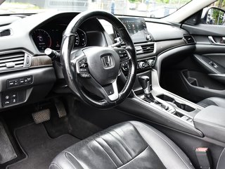2019 Honda Accord Sedan Touring in Mississauga, Ontario - 6 - w320h240px