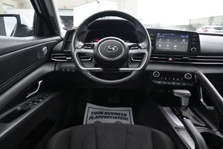 2022 Hyundai Elantra PREFERRED in Mississauga, Ontario - 6 - w320h240px