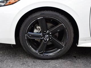 2024 Nissan Sentra SR in Mississauga, Ontario - 6 - w320h240px