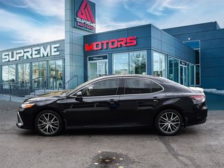 2023 Toyota Camry Hybrid XLE in Mississauga, Ontario - 3 - w320h240px