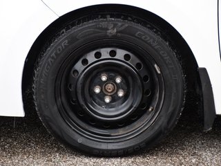 2018 Toyota Corolla LE in Mississauga, Ontario - 4 - w320h240px